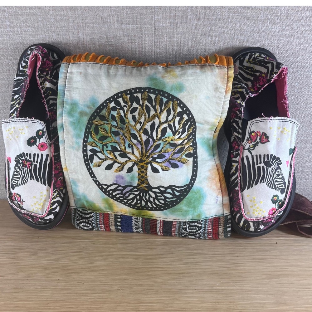 Sanuk Zebra Floral Slip On Shoes Women's Size 4 With Boho Tree of Life Bag